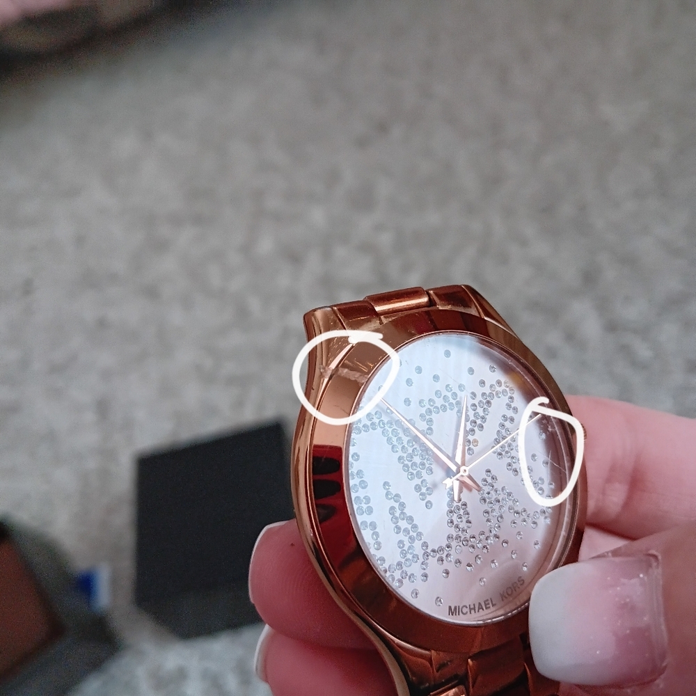RARE! Michael Kors Rose Gold Slim Runway Watch - Picture 11 of 12